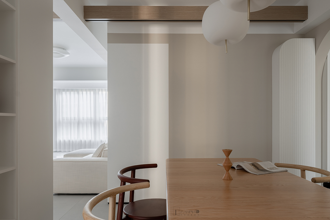 多洄游动线的奶白色治愈空间