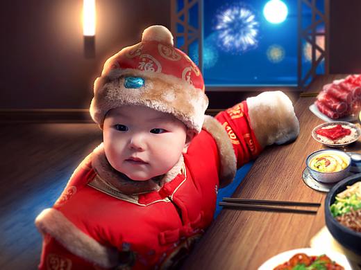 P了几张儿子的周岁照，用的是电商修图拼稿手法。