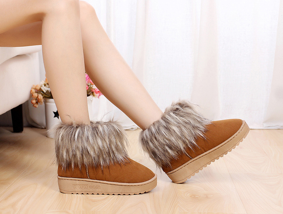 雪地靴学生棉鞋棉靴女靴店主实物拍摄靴子 毛毛靴中筒靴长筒靴实物拍摄 模特拍摄