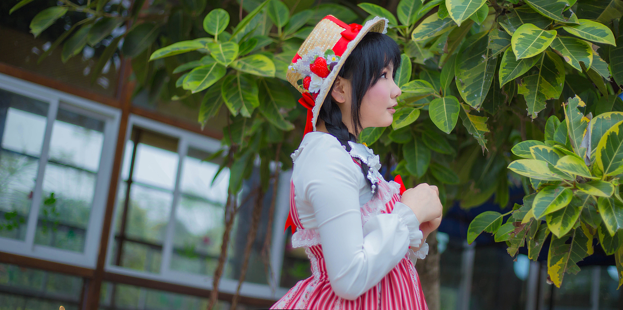 一个适合春游的季节。