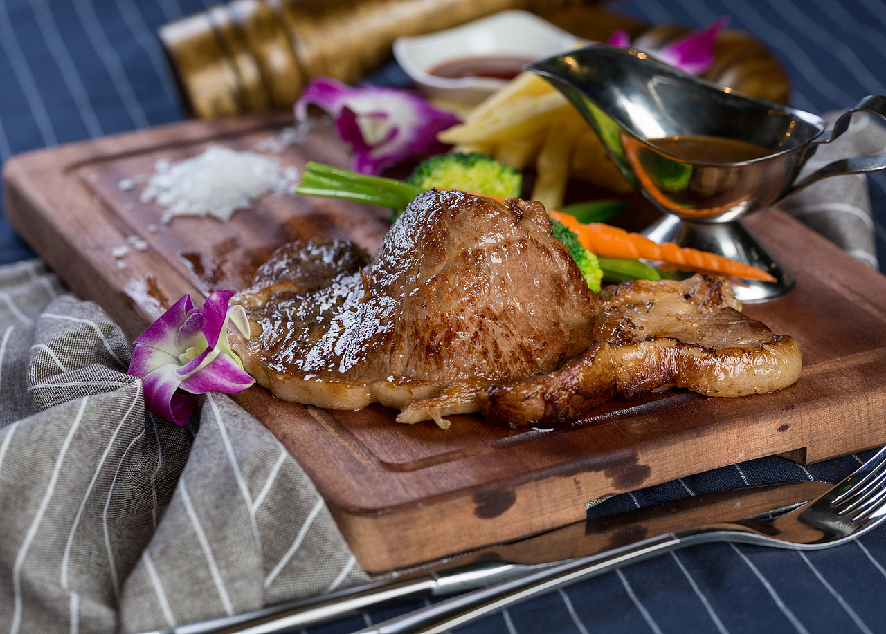 五大连池BREWHOUSE特色德餐（图ZOTgyMzY4MTI=） - 产品摄影 - 站酷设计师一为视界原创素材 - 站酷ZCOOL