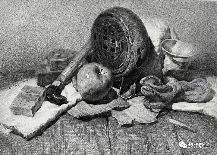 贵州美术网分享经典素描静物作品,来源于步步教学