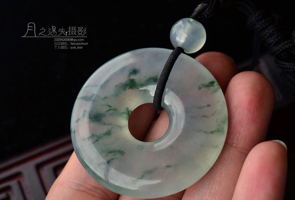 自然光下的翡翠才是真实的翡翠-精品篇