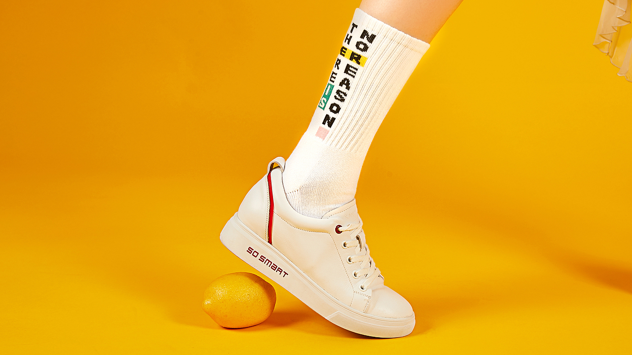 女鞋上腳圖（圖ZMTQyMDM3Mzg0） - 產(chǎn)品攝影 - 站酷設(shè)計師商業(yè)攝影師曉東原創(chuàng)素材 - 站酷ZCOOL