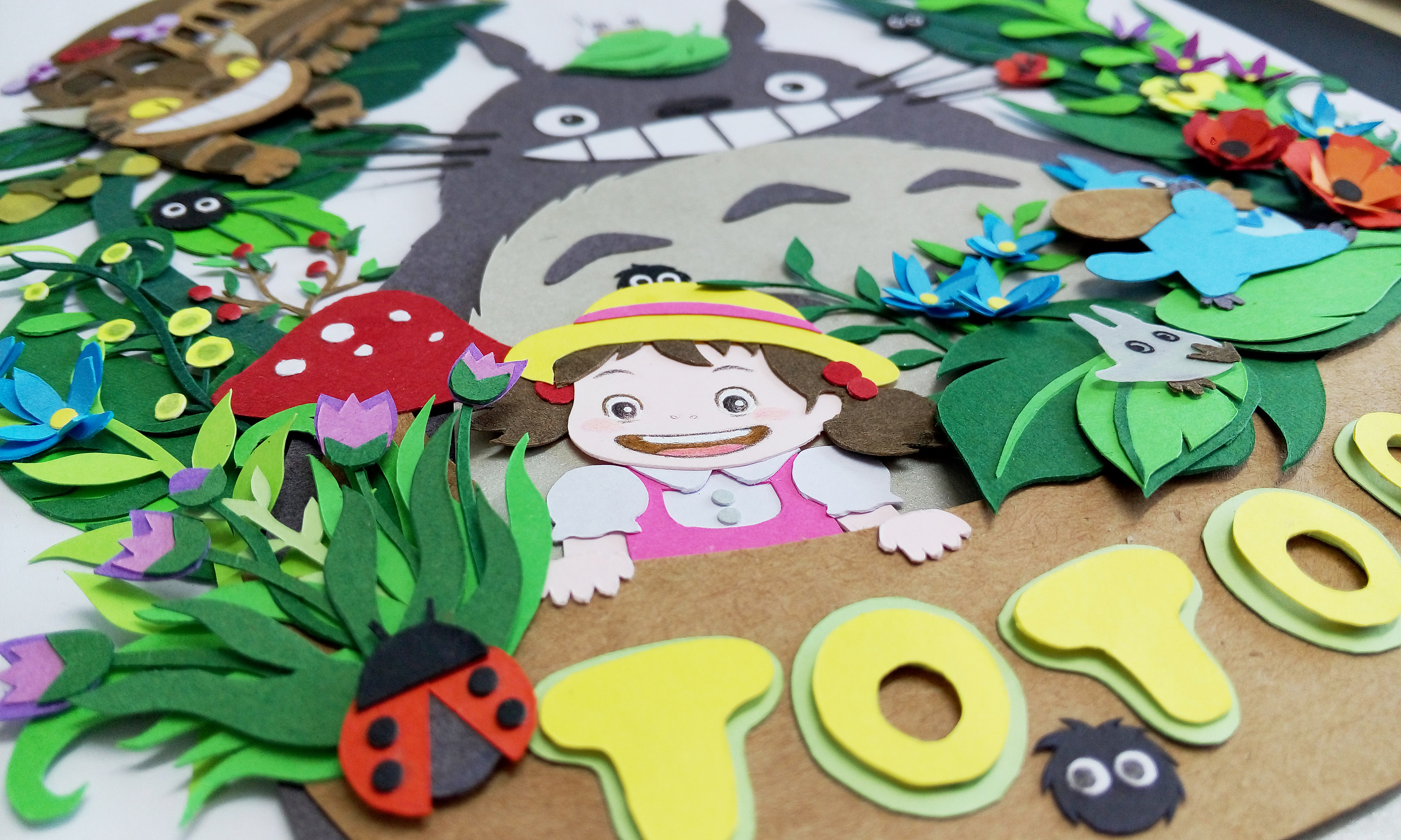 纸刻作品《龙猫》