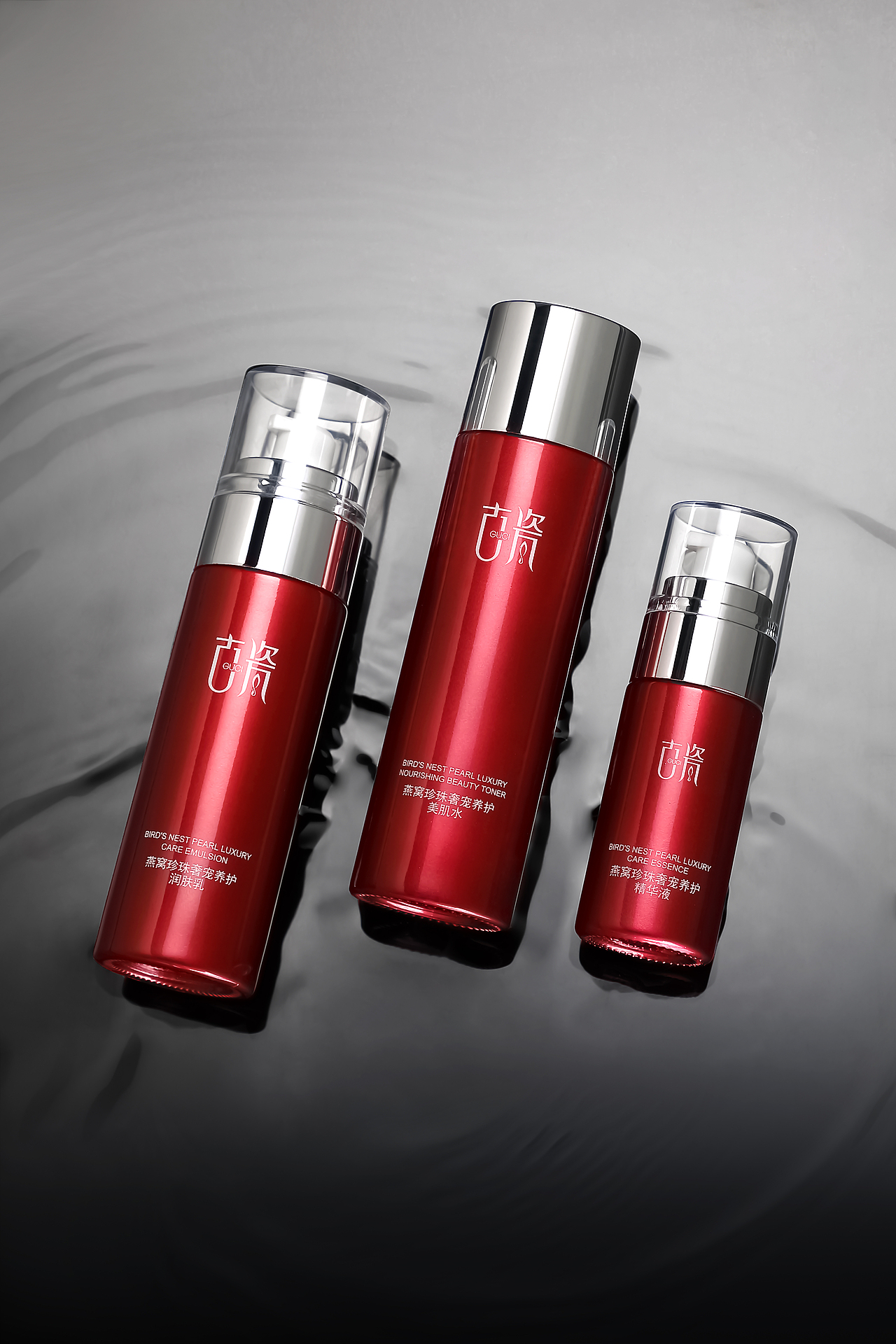 静物摄影作品分享 / 水乳霜套装护肤品