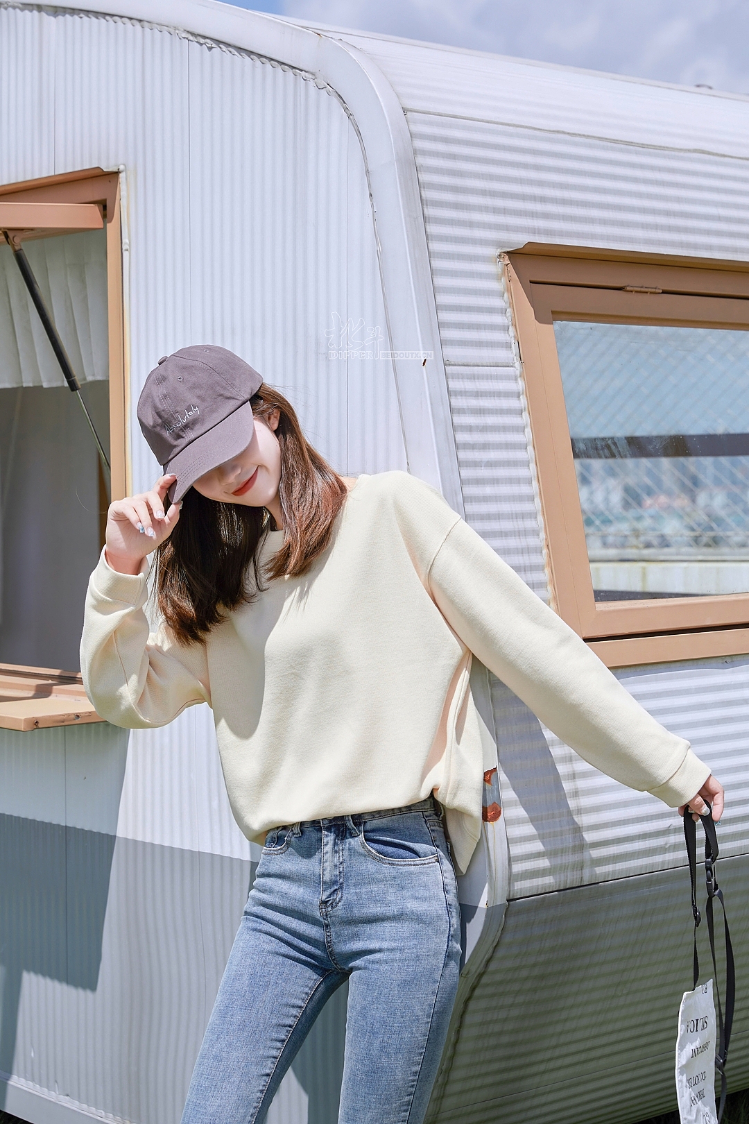 长款卫衣纯色韩板小清新卫衣休闲卫衣街头风 模特拍摄