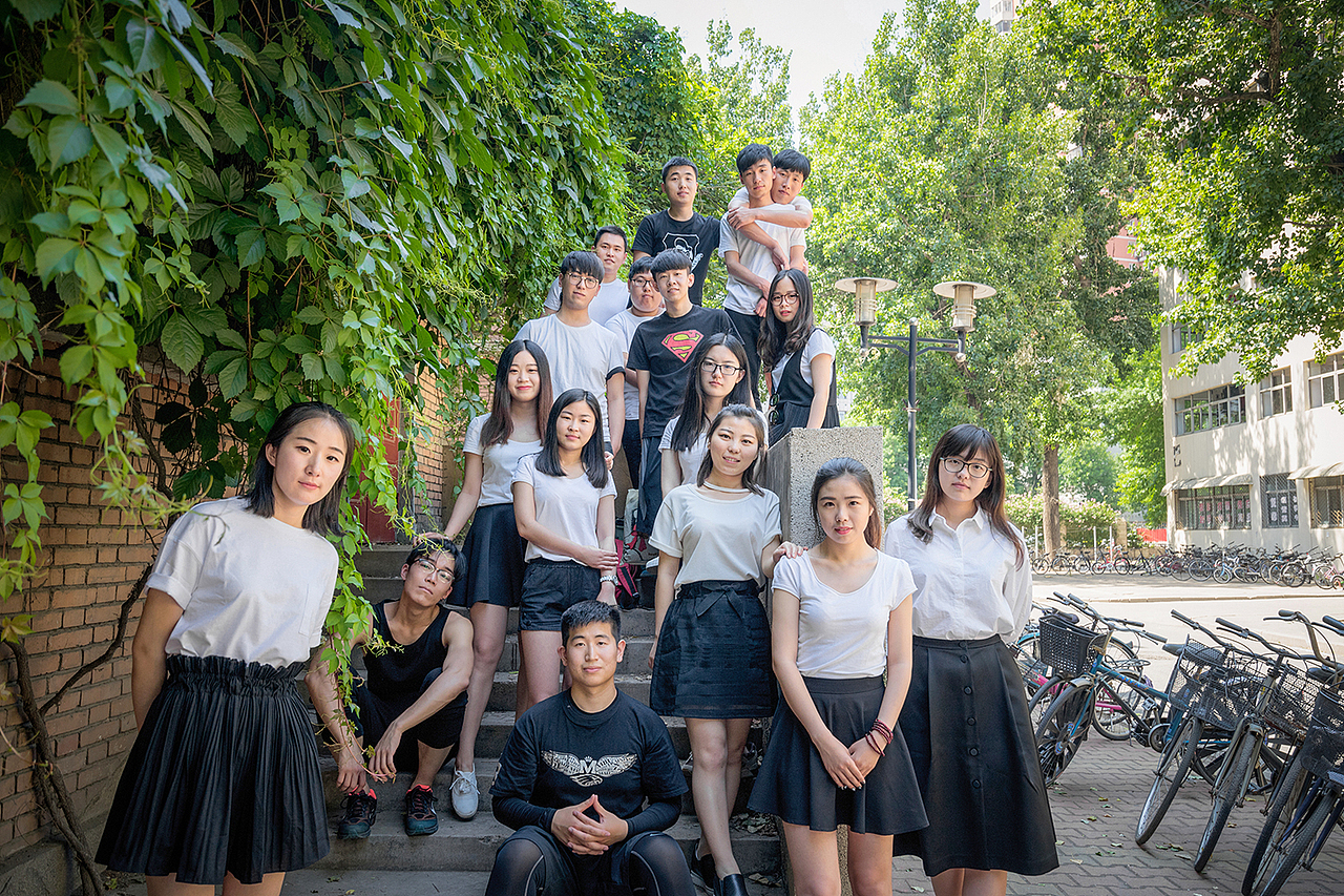 河北工业大学城市学院 工设C122班 毕业照(图ZNDk0NDIxODQ=) - 人像摄影 - 站酷设计师班狛原创素材 - 站酷ZCOOL