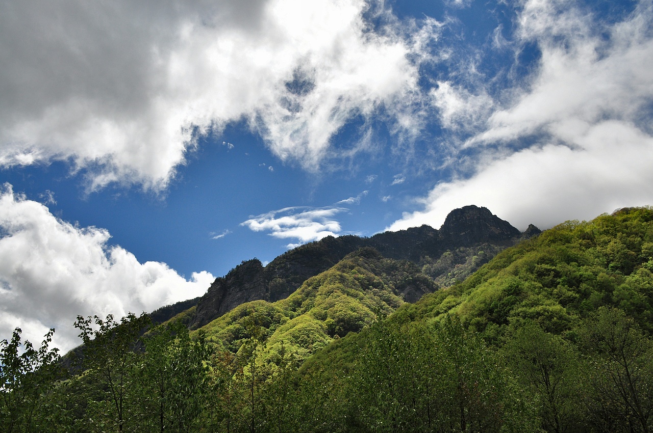 秦岭山水（图ZMjA3MjIyNzEy） - 风光摄影 - 站酷设计师雨点点飘原创素材 - 站酷ZCOOL