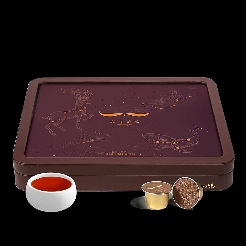 我为八马茶业“鹿与茶鲸”画的包装插画