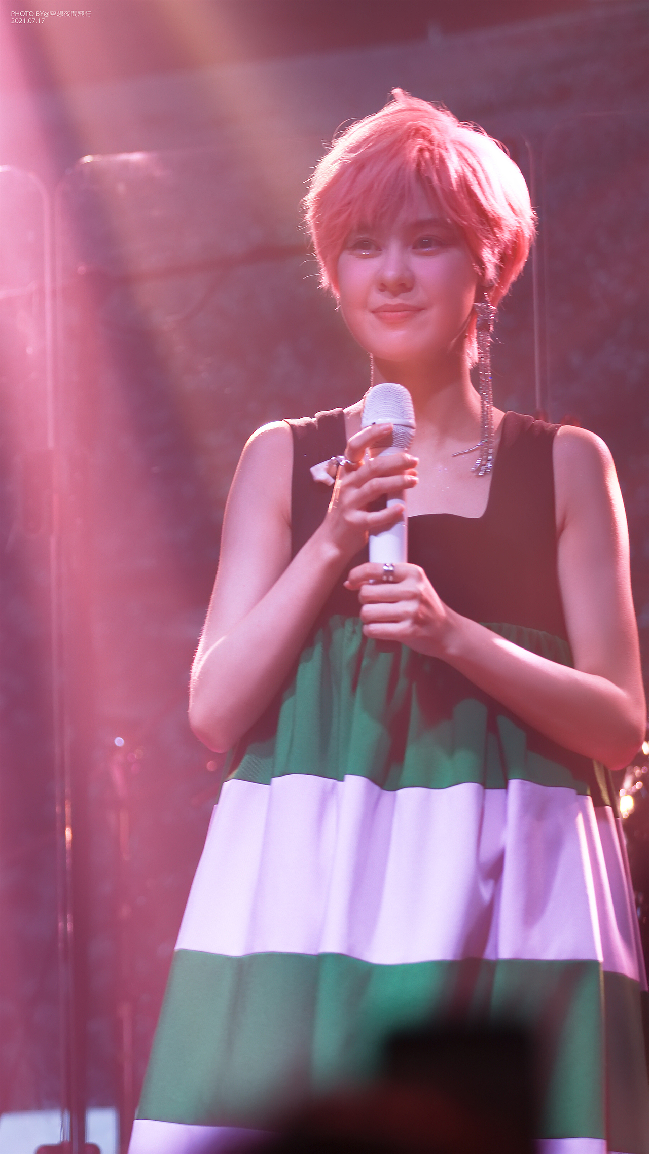 Livehouse摄影｜郁可唯-Dear Live 山丘Livehouse苏州