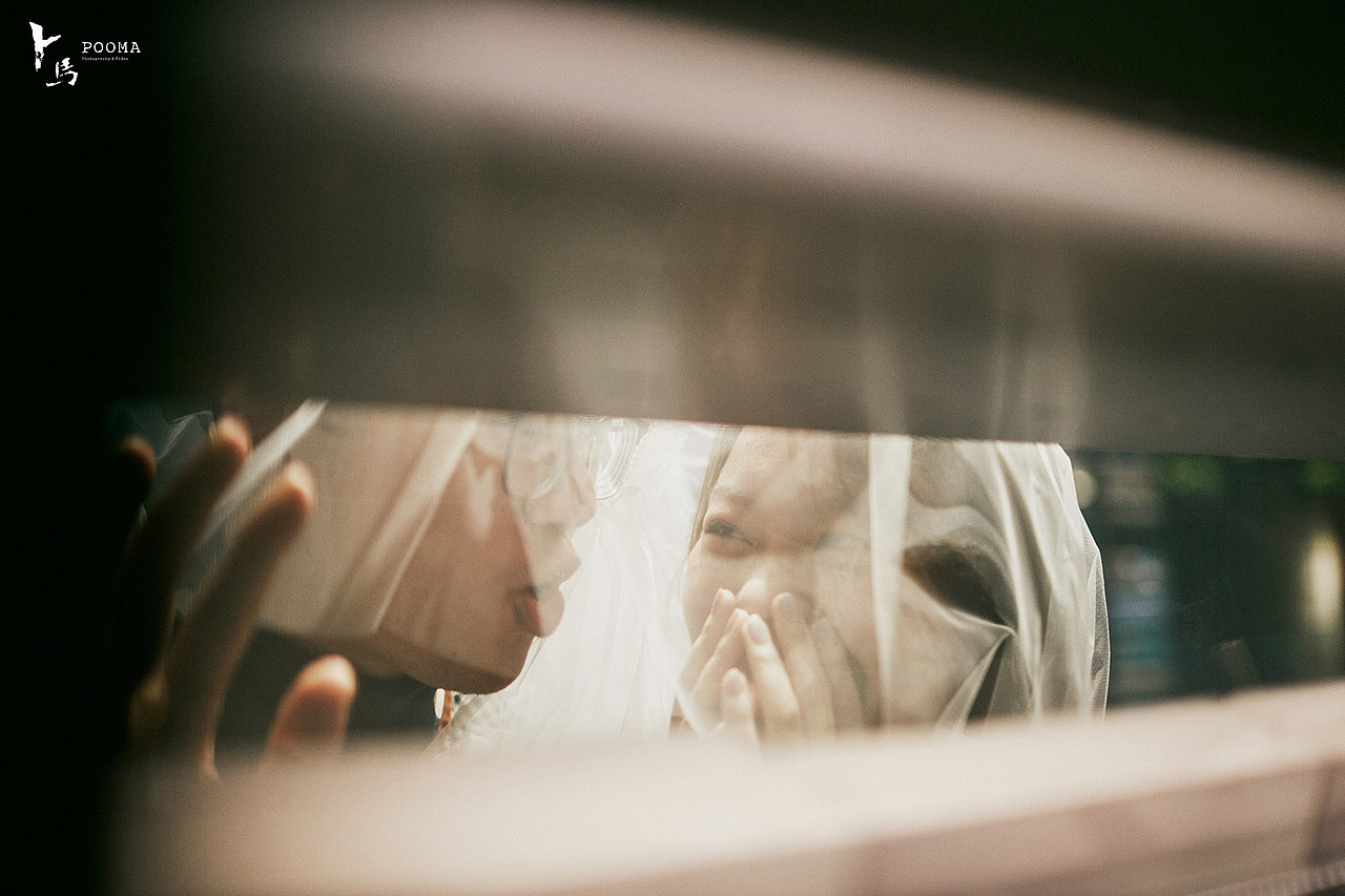 人群川流不息，在身边像是晃动的电影胶片 | 西安（图ZMjMxNDQ1OTIw） - 婚礼摄影 - 站酷设计师Pooma卜马原创素材 - 站酷ZCOOL