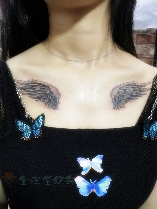锁骨翅膀纹身#美女#文身金左堂纹身河南安阳tattoo