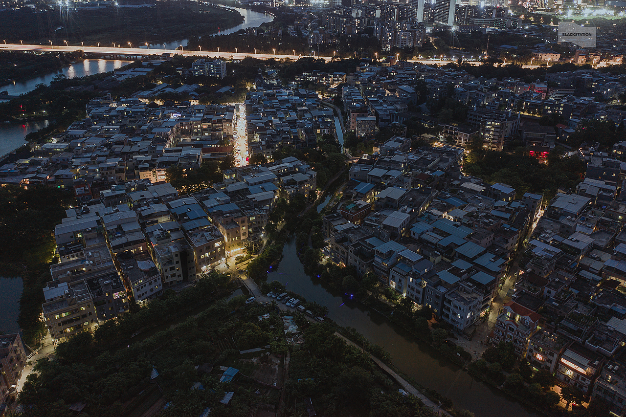 忽明忽暗 · 城中烟火   /  广州城中村主题系列 I