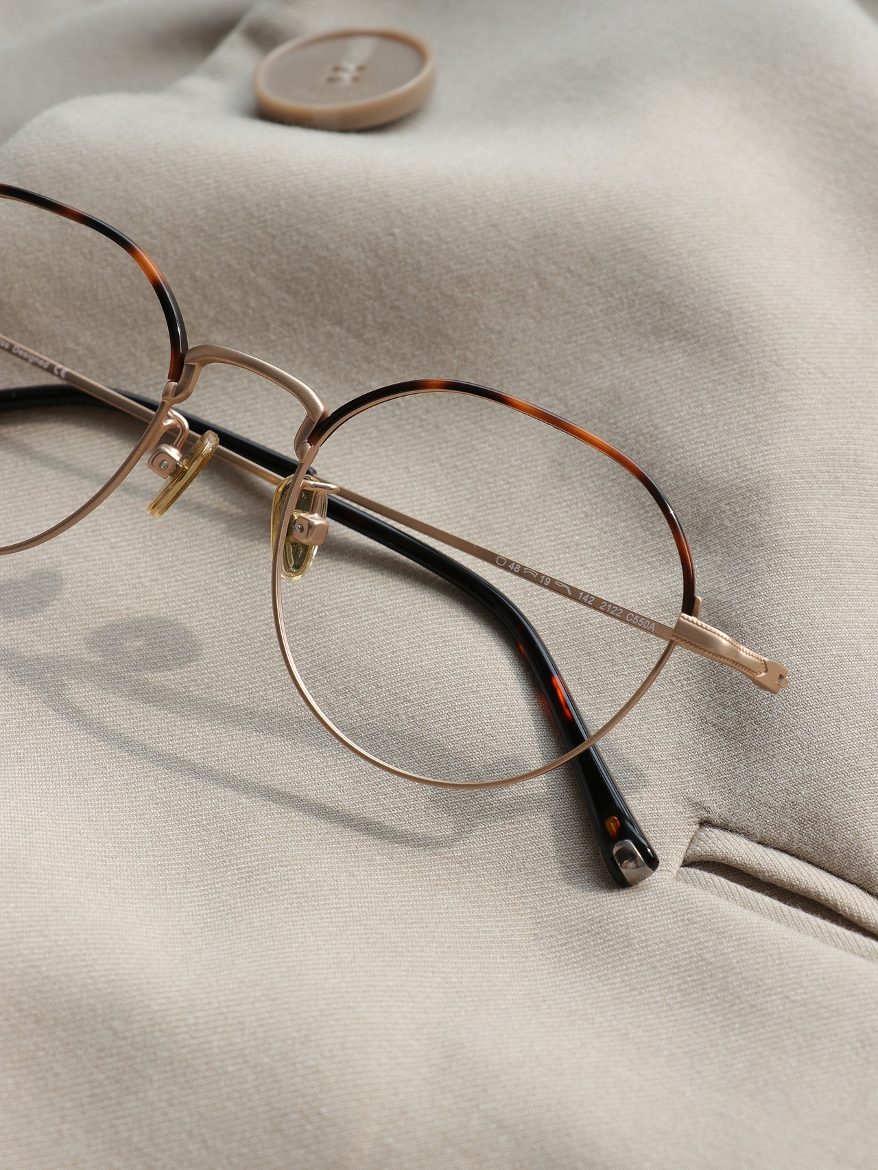 光的艺术，眼镜产品拍摄（图ZMjk0MzM4NDg4） - 产品摄影 - 站酷设计师yelinlv原创素材 - 站酷ZCOOL