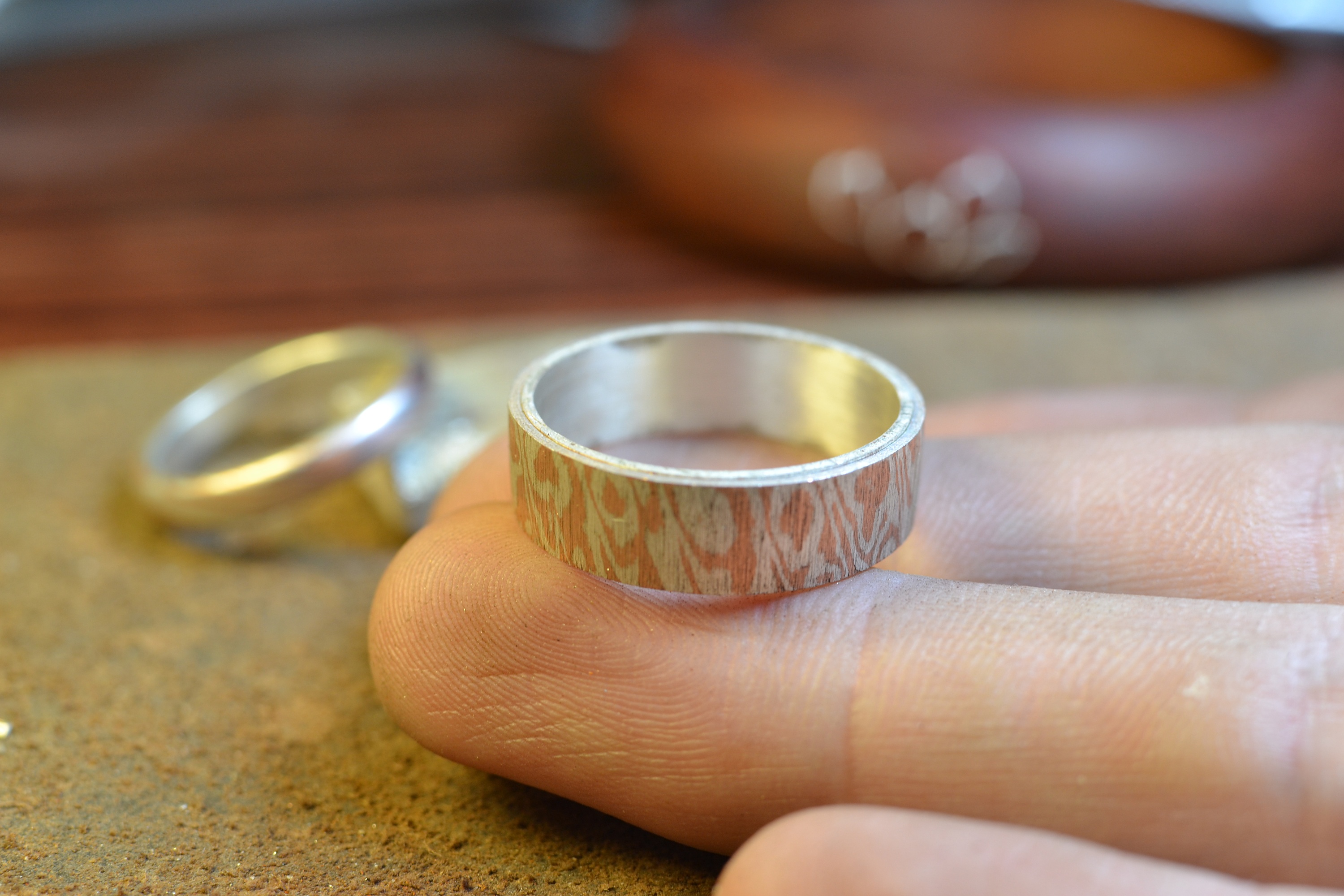 新做木纹金戒指|手工艺|首饰|易水癫 - 原创作品 - 站酷 (zcool)