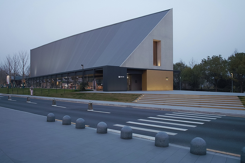 大谷仓—单向空间