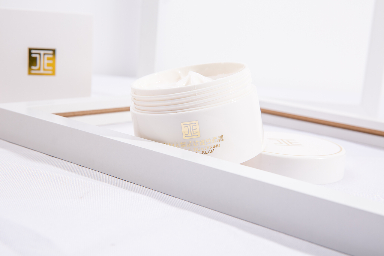 JE仙人掌紧致提拉颈霜