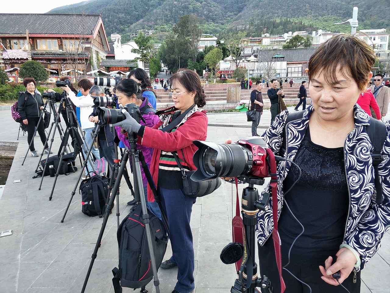 西昌学摄影找哪家?西昌王老师摄影基础班日常拍摄花絮