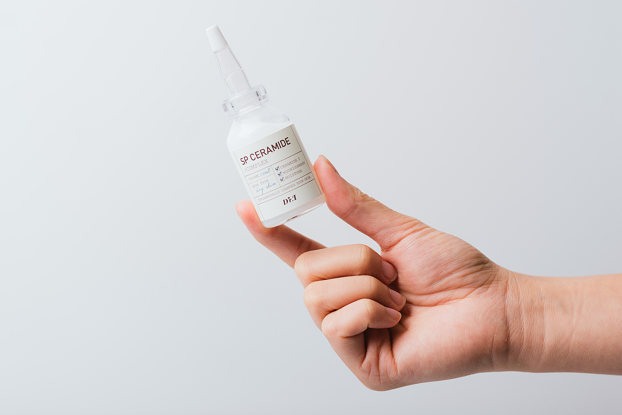 .韩国神经酰胺美白保湿原液