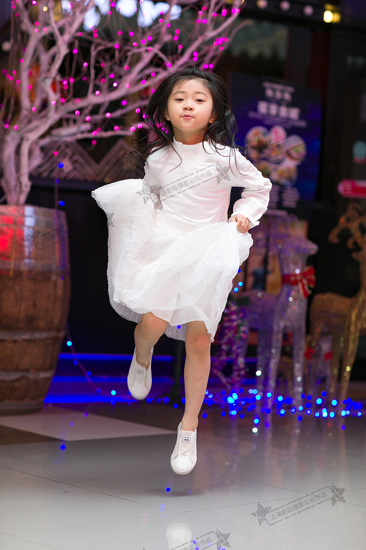 童装模特拍摄中国女童模服装网店上新图主图详情图