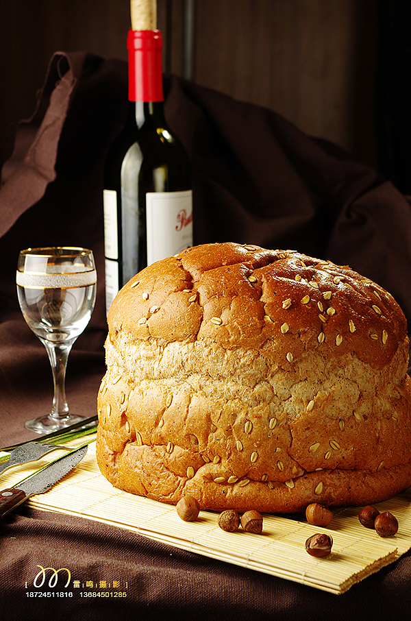 哈尔滨菜谱菜牌，雷鸣摄影，哈尔滨俄罗斯风味大列巴面包（图ZODYyNTIyOA==） - 其他摄影 - 站酷设计师雷鸣摄影原创素材 - 站酷ZCOOL