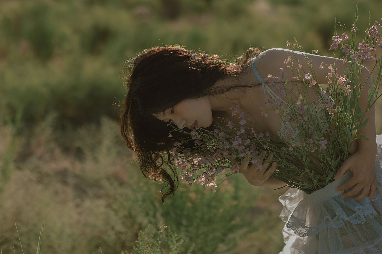 风的孩子（图ZMjY2NzIzMDM2） - 人像摄影 - 站酷设计师若寒Rock原创素材 - 站酷ZCOOL