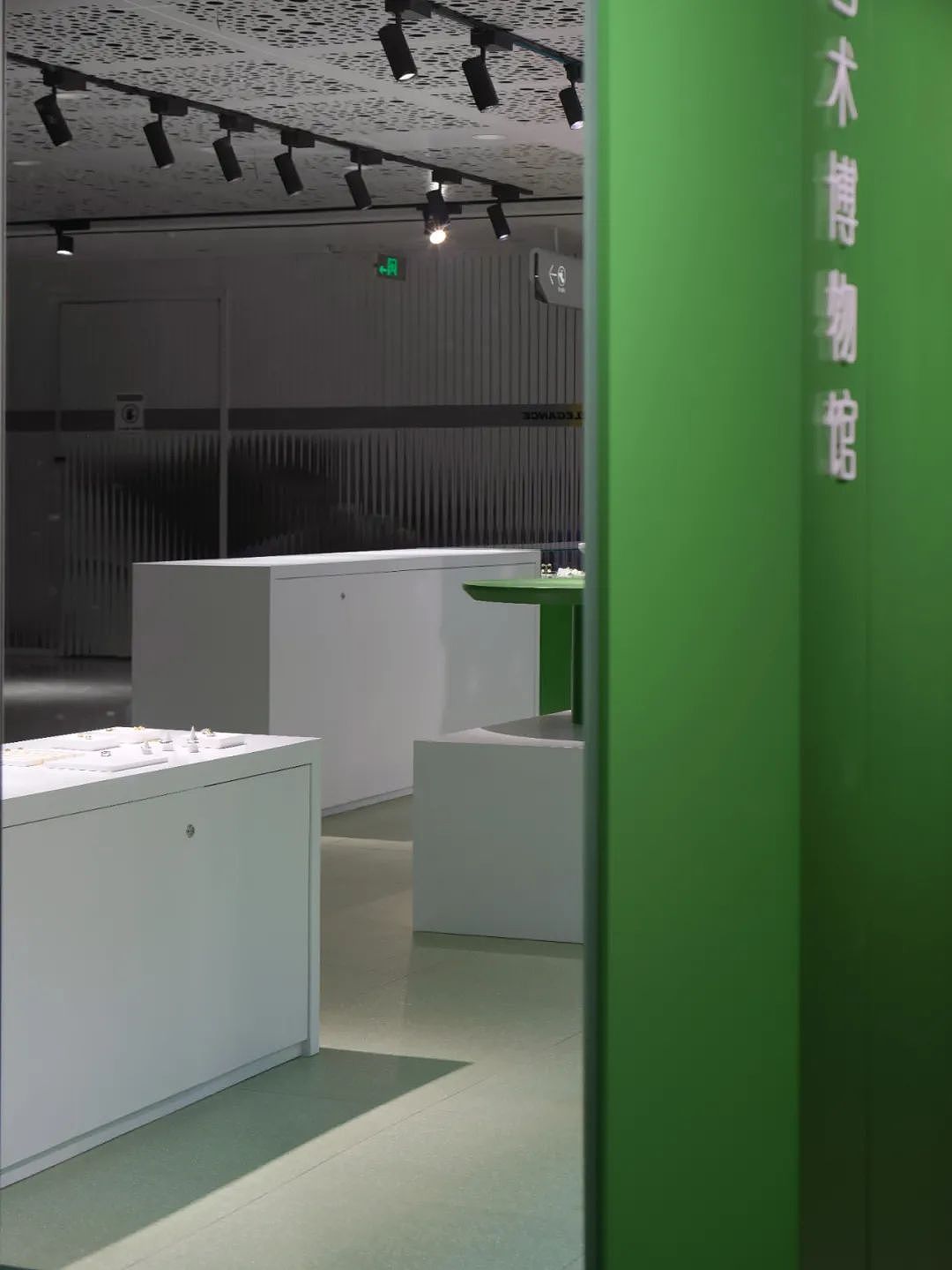 游动的几何——微型珠宝艺术博物馆（图ZMjkwNjYwMzg4） - 商业空间设计 - 站酷设计师匠研组设计事务所原创素材 - 站酷ZCOOL