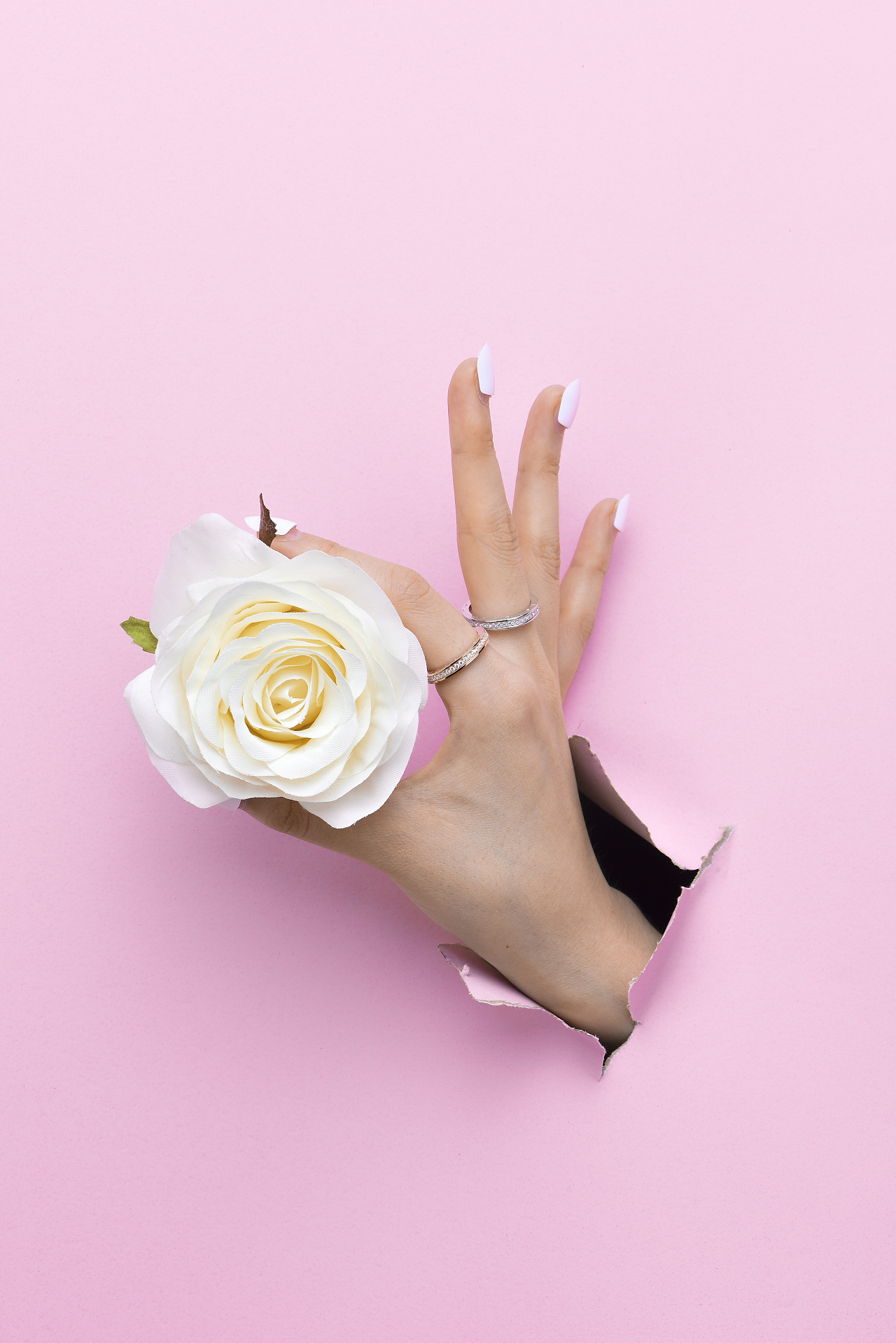 银饰手部特写摄影