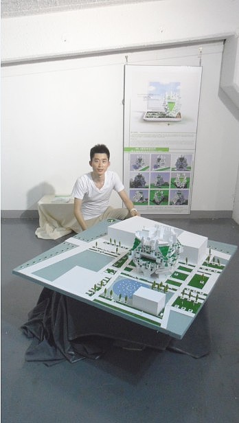 北京798艺术区作品展示效果图
Beijing 798 Art Zone works display effect chart<br>	此作品已经在北京798艺术展区参展,展览时间2013年6月1日至6月9日。展览地点:赵旭成画廊(白盒子艺术馆旁边)。 <br>	“798的展览终于忙完了,第一次在这样国际型的艺术区崭露头角,虽然蛮累但还是蛮欣慰的,希望能找到理想的投资方。有时间的话可以去798看看【白盒子艺术馆旁边(不要迷路)】,我的作品在哪哟……”这是我前两天忙完之后发的一条微博,如果能真正找到这样的投资方一起做这样一件意义非凡的事情,是不是此生无憾。人生的价值和意义我想在那一刻一定会得到升华。虽然现在说这话比较稚嫩、幼稚,我想这件事的意义远不如此!<br>