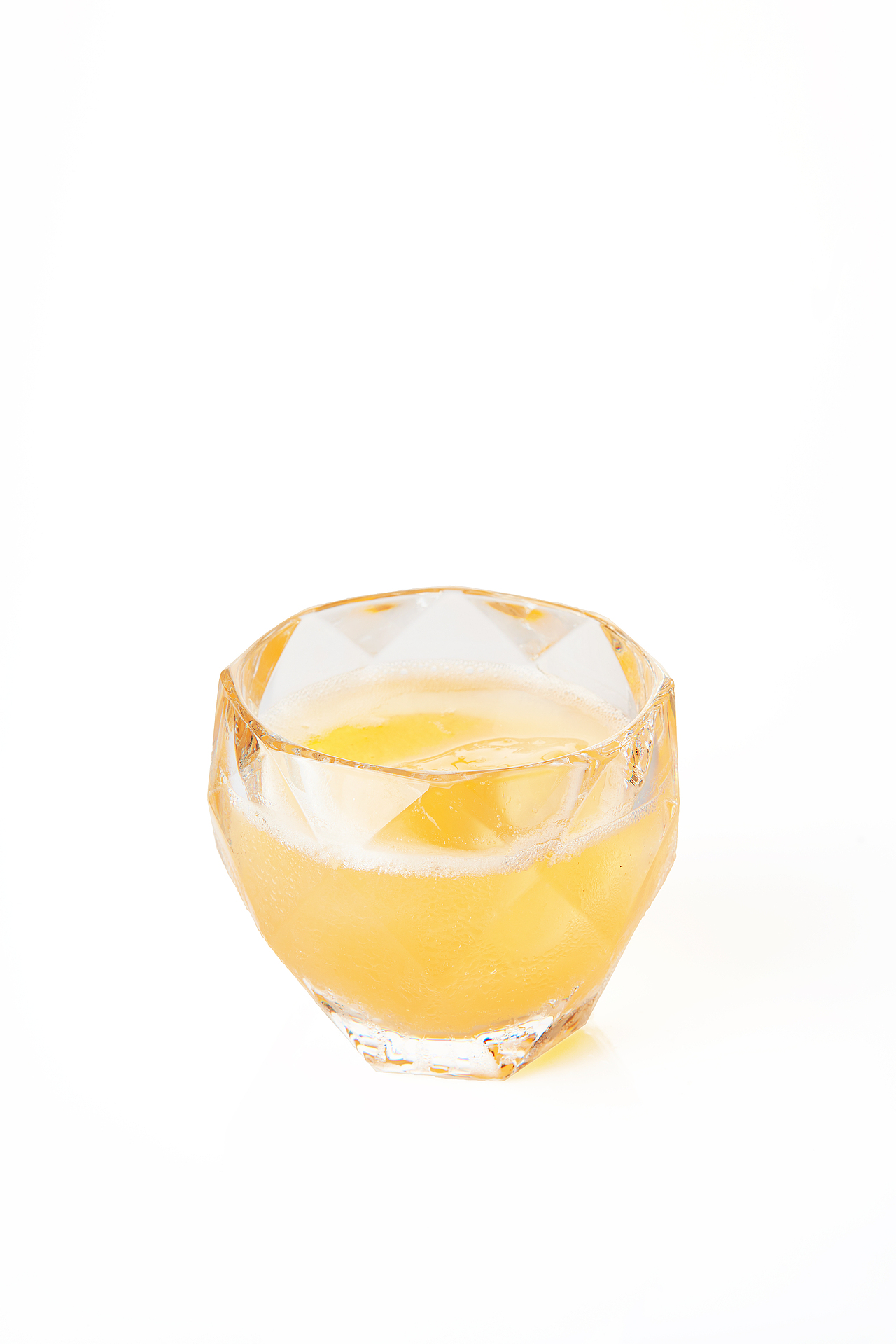 鸡尾酒系列（图ZMTMzMzMxNzE2） - 产品摄影 - 站酷设计师鉴康原创素材 - 站酷ZCOOL