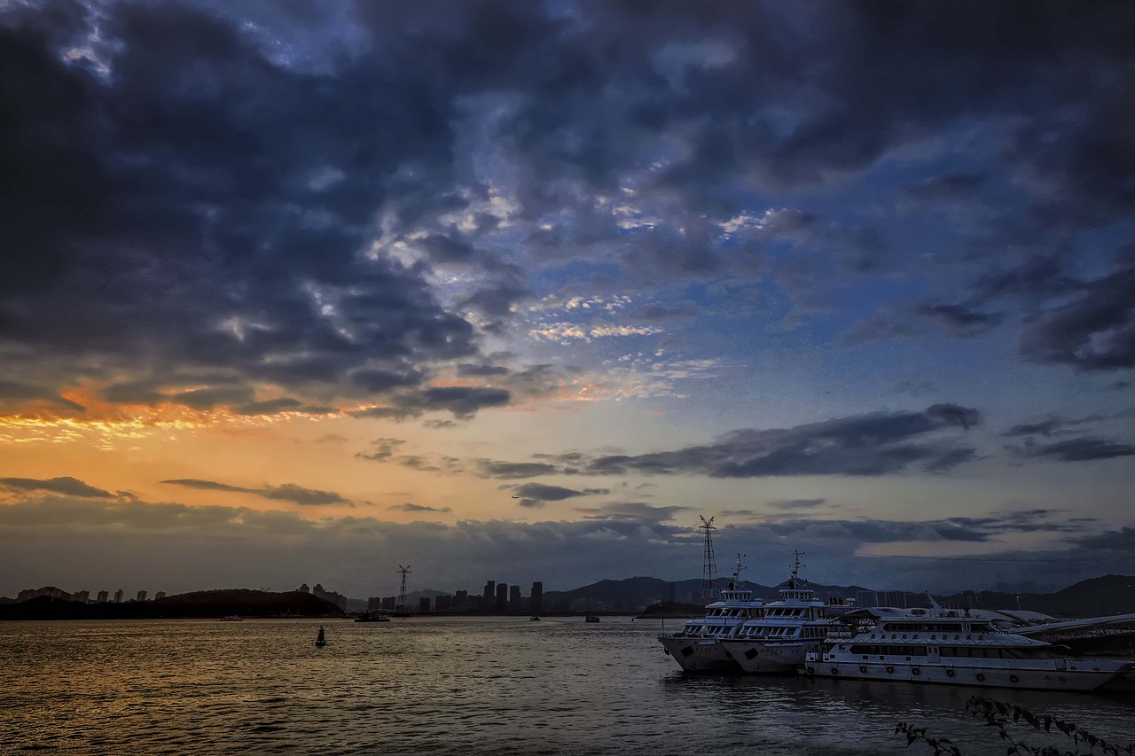 2019年写生、扫街（图ZMjI4MDAxNzE2） - 人文/纪实摄影 - 站酷设计师宫树原创素材 - 站酷ZCOOL