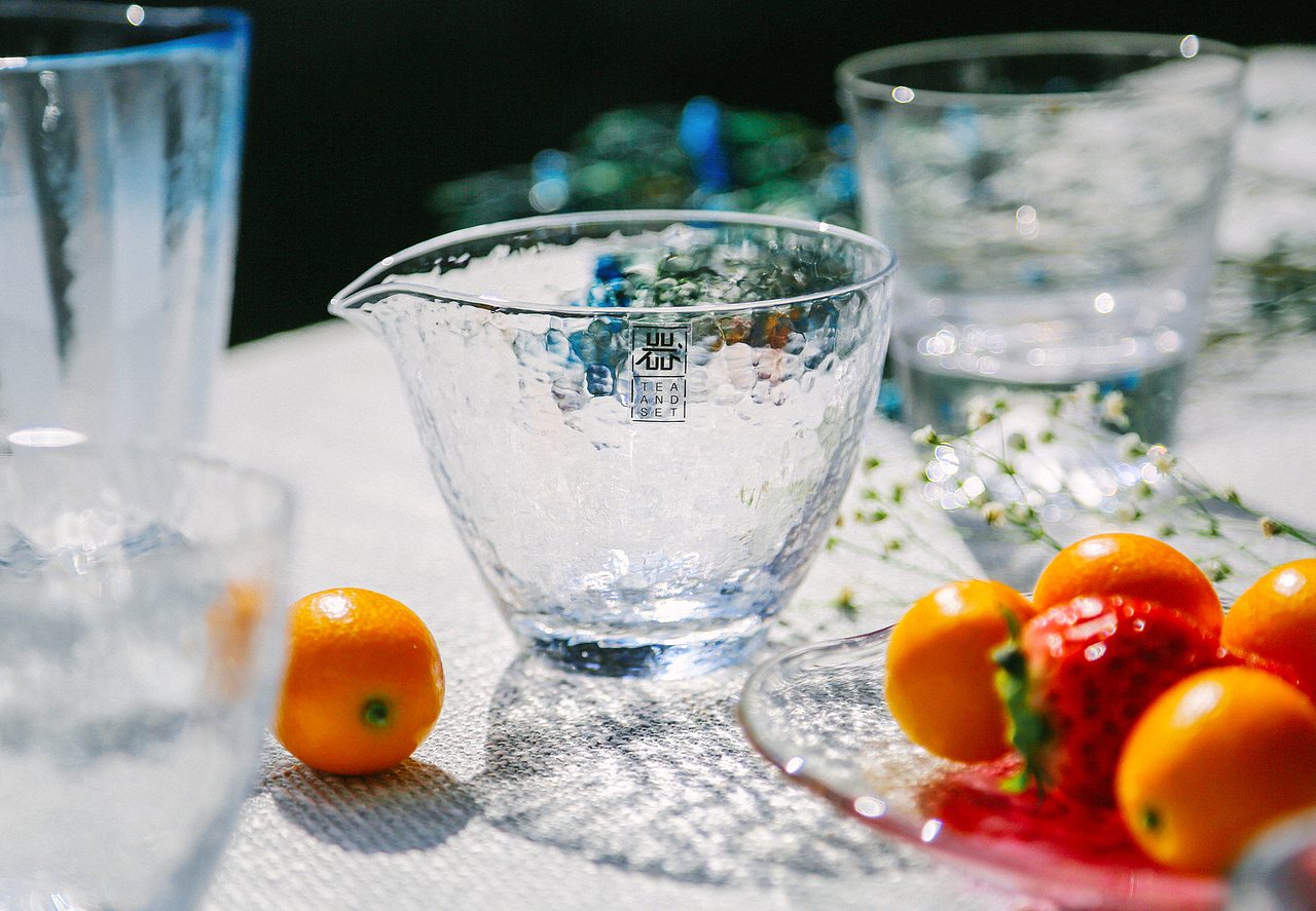 玻璃是一种精神 不是心 —— 器