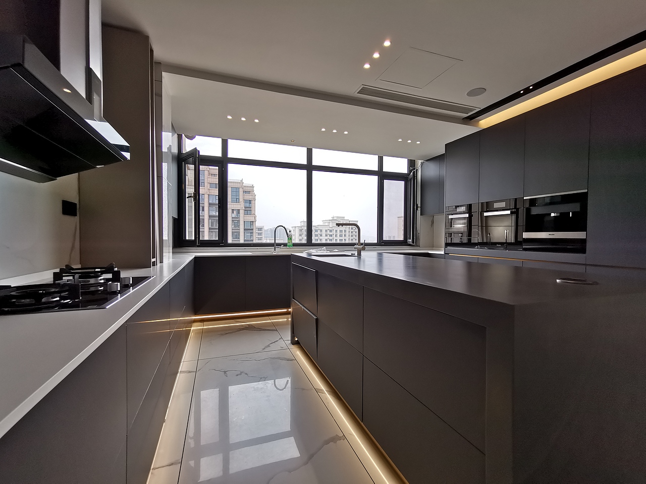 大连轻奢风格设计师 大连跃层设计 大连高端设计 岚帝（图ZMTY1Mjk3Mzky） - 家装设计 - 站酷设计师名人设计师原创素材 - 站酷ZCOOL