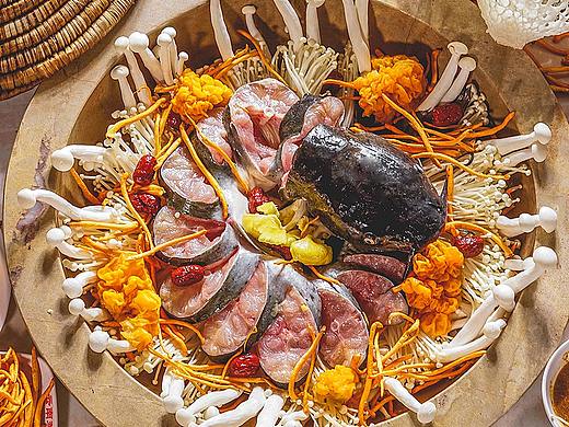 蒸汽石锅鱼拍摄