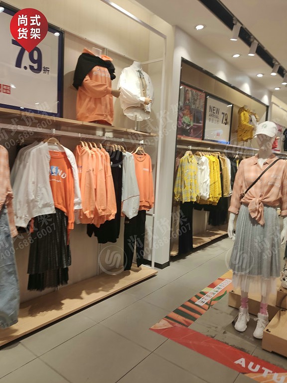 辽宁童装货架超市展示架童装货架运动鞋展示柜店铺设计