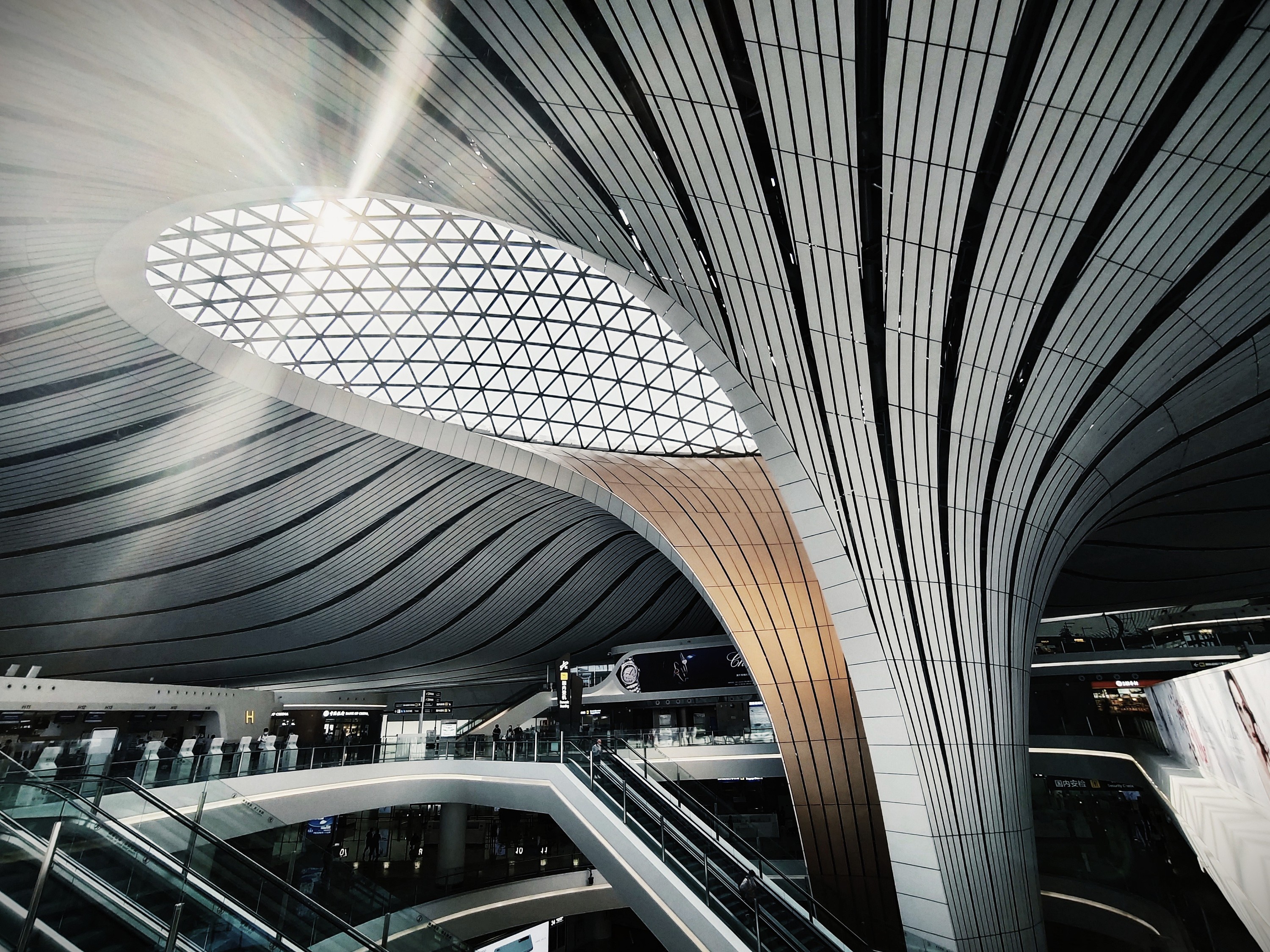 听闻不如一见,扎哈的北京大兴机场,一个字儿,美丽!