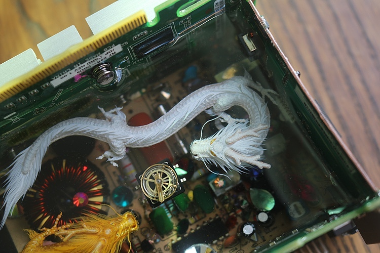 旧显卡电路板祭神龙