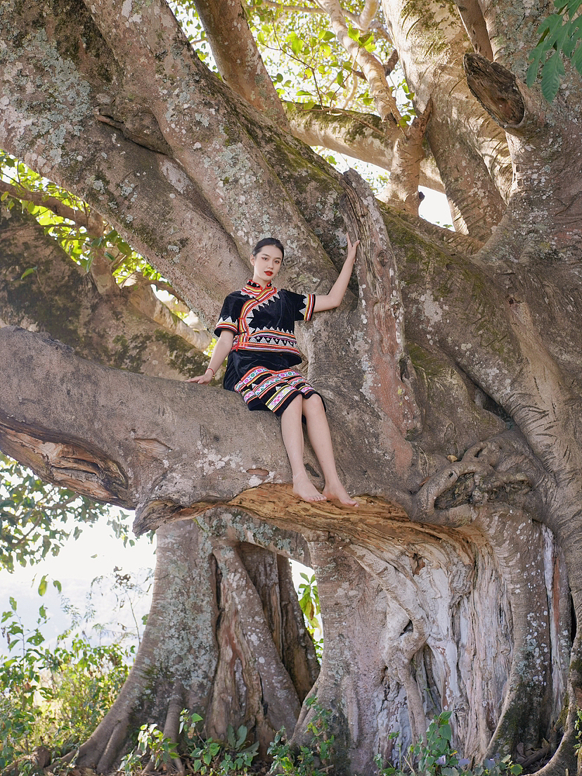 云南澜沧·景迈山面孔（图ZMzQyNzE4MTI0） - 人像摄影 - 站酷设计师April橼原创素材 - 站酷ZCOOL