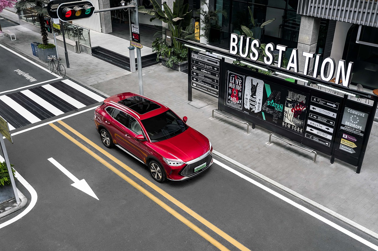 比亚迪 宋PLUS DM-i（图ZMjQ5ODE1MzA0） - 产品摄影 - 站酷设计师新视觉印象原创素材 - 站酷ZCOOL