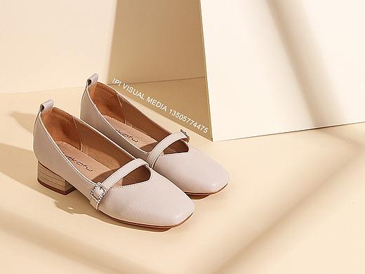 女鞋拍摄-时装休闲