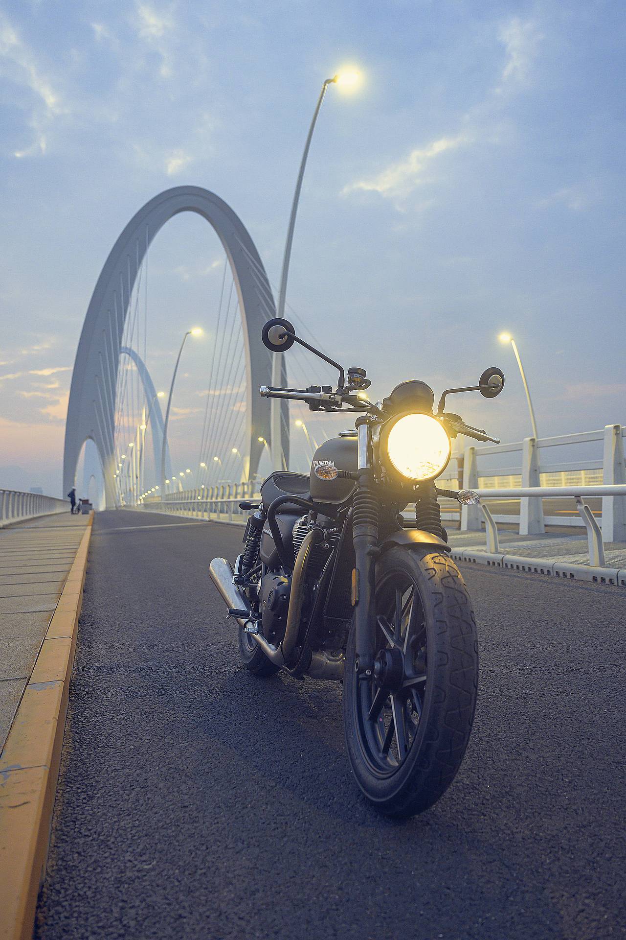 首钢大桥夕阳的凯旋Street twin
