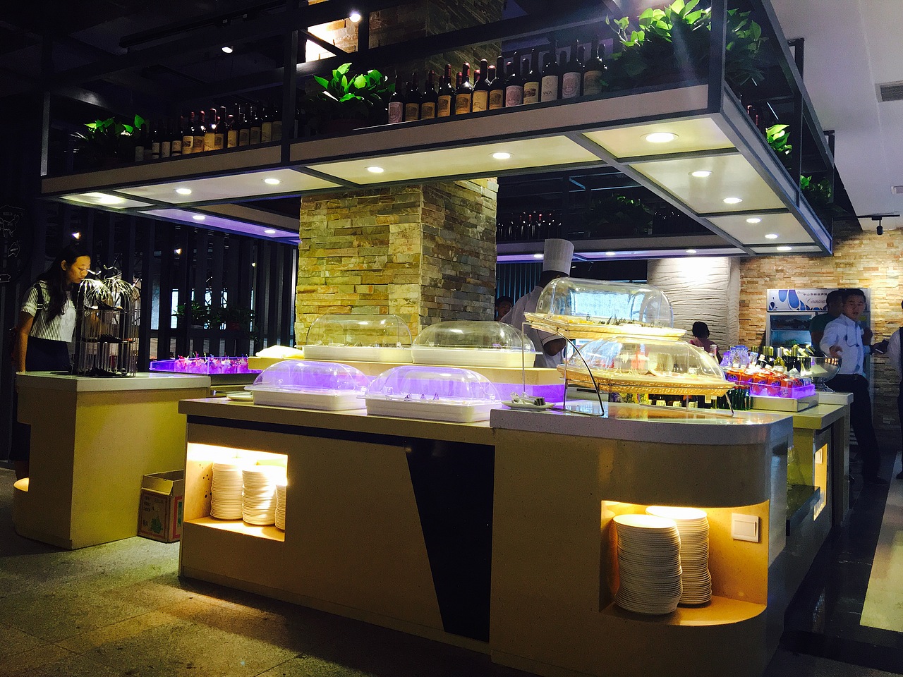 自助餐厅选址定位 餐厅档次提升 自助餐厅烤肉配方