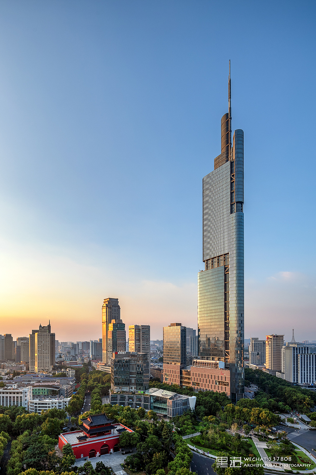 【城市风光 建筑拍摄】南京紫峰大厦（Zifeng Tower）（图ZMTk1MzY3Mzcy） - 环境/建筑摄影 - 站酷设计师黑诺原创素材 - 站酷ZCOOL