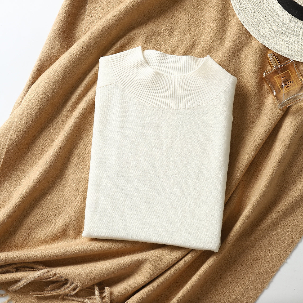 平铺女装静物（图ZMjIwODM4MDEy） - 产品摄影 - 站酷设计师DONG东川原创素材 - 站酷ZCOOL