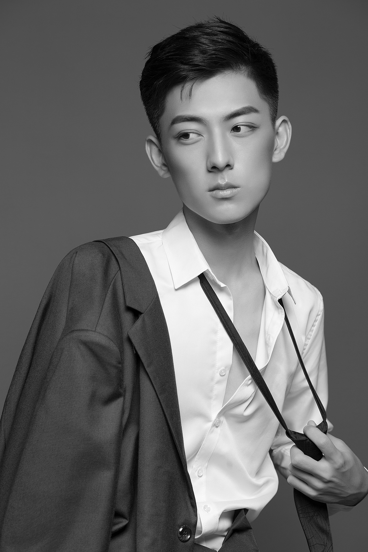 北方帅气男孩9699|摄影|人像摄影|w影像工作室_原创作品-站酷