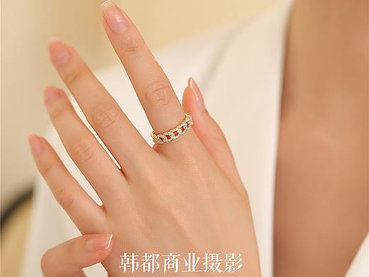 耳钉戒指手链模特拍摄