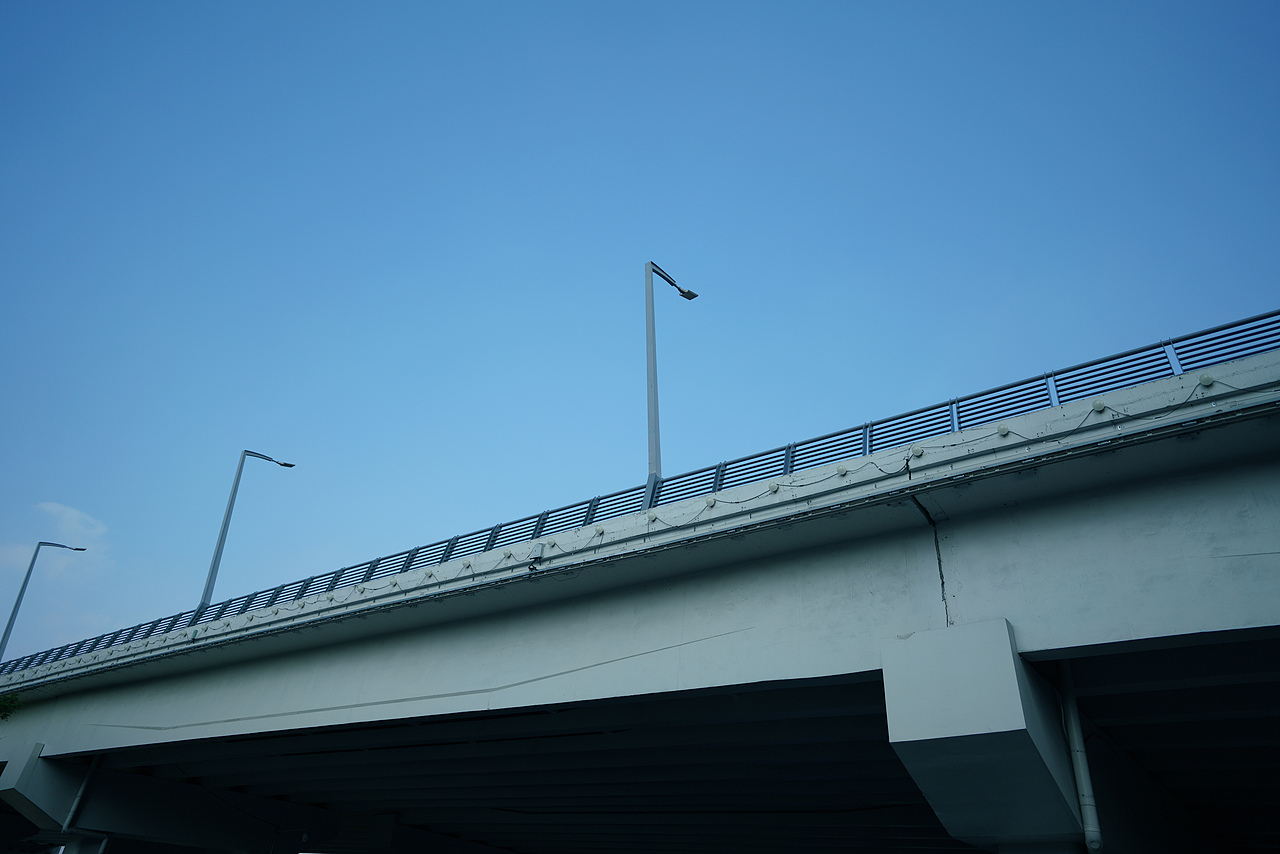 啪啪初体验 Day and night in Pazhou Bridge