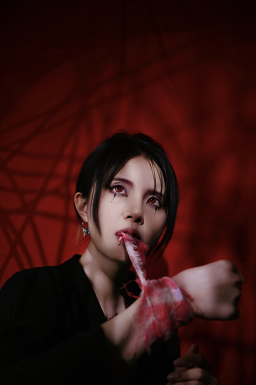 血瞳（图ZMzIwODkxMTUy） - 人像摄影 - 站酷设计师毛怪wow原创素材 - 站酷ZCOOL