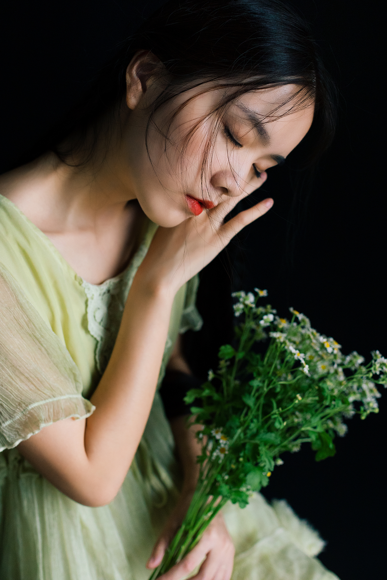 洋甘菊女孩（图ZMTY0MTA4OTE2） - 人像摄影 - 站酷设计师萄子的萄原创素材 - 站酷ZCOOL